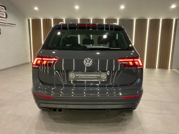 Volkswagen Tiguan - 11