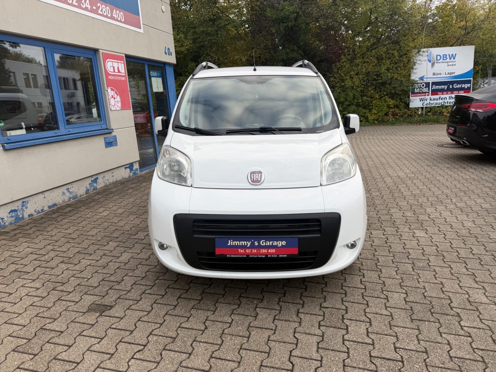 Fiat Qubo 2013 — вигляд ззаду
