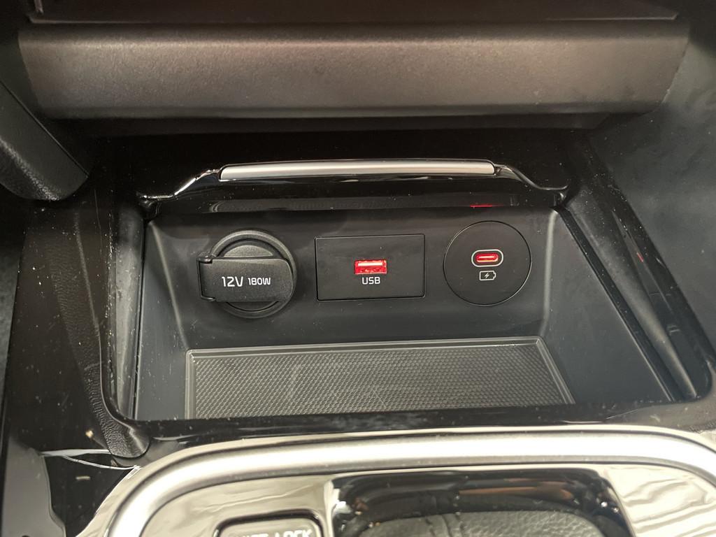 Kia Ceed SW 1.5 T-GDI DCT Spirit