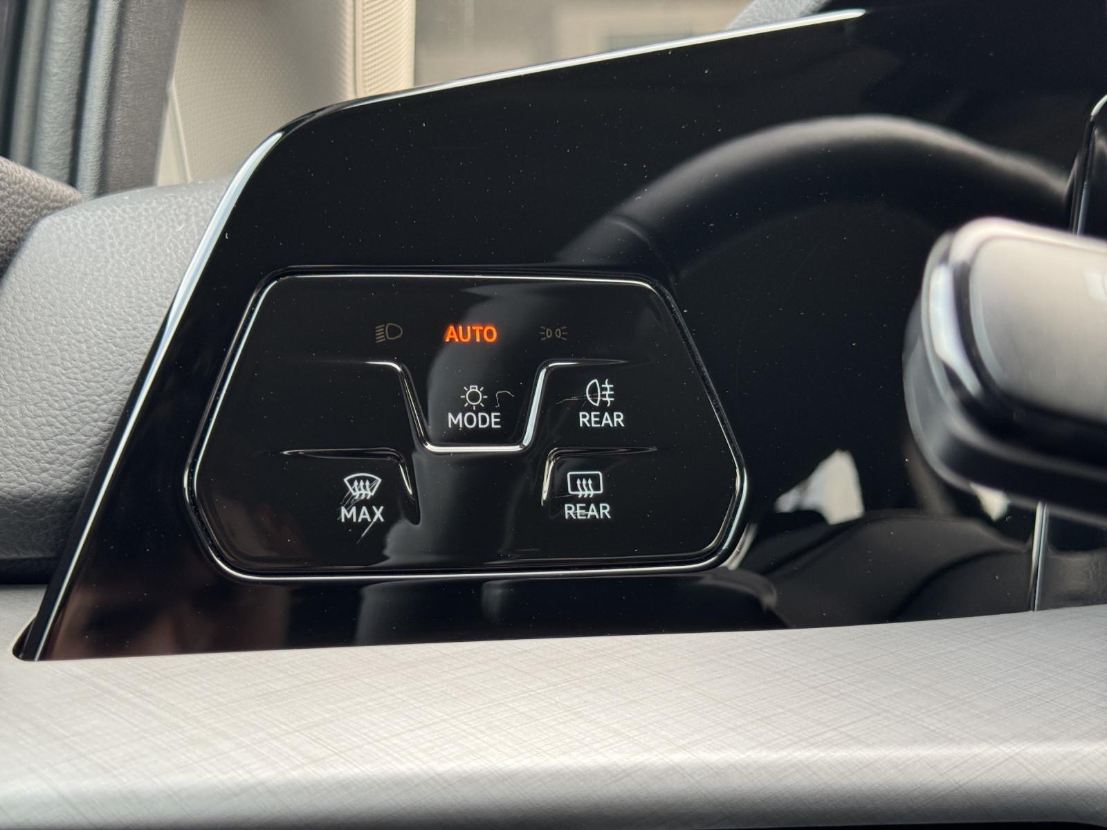 Volkswagen Golf VIII Lim. 1.5 eTSI Life*App-Connect*, миниатюра 20