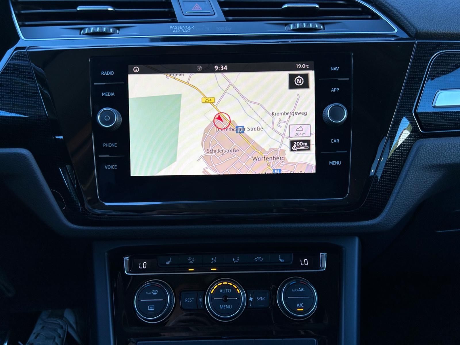 Fahrzeugabbildung Volkswagen Touran 1.4 TSI Sound°7 Sitzer°Navi°Shz°