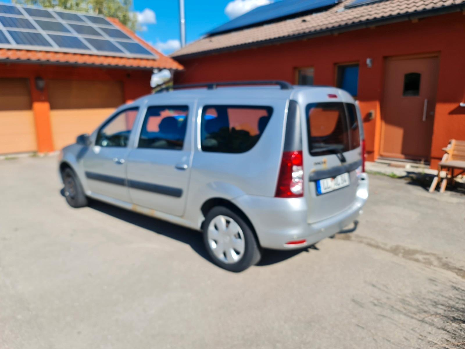 Dacia Logan 2011 — photo 5