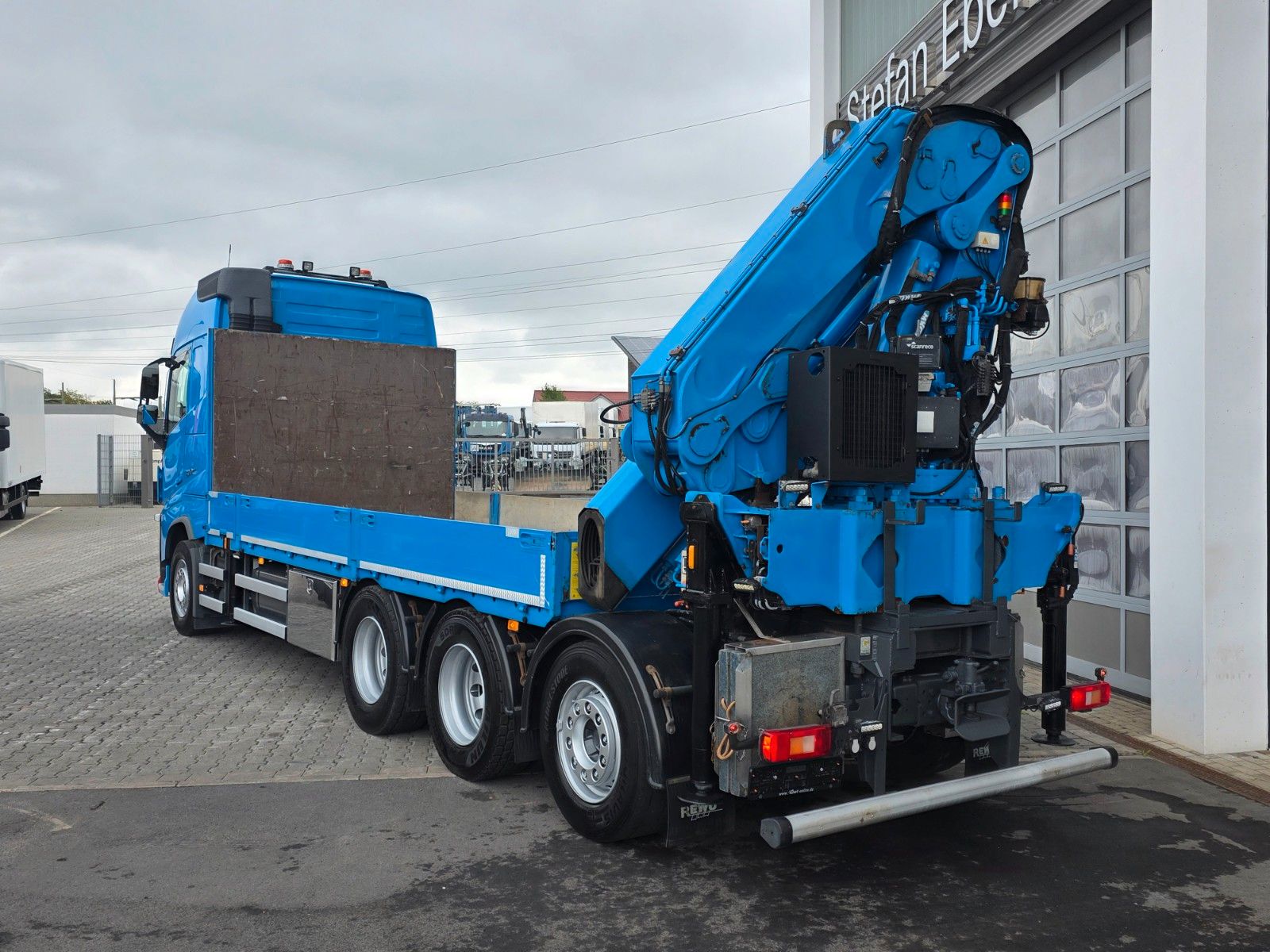 Fahrzeugabbildung Volvo FH 500 MKG HLK 531 HP a7 Funk NLA gelenkt