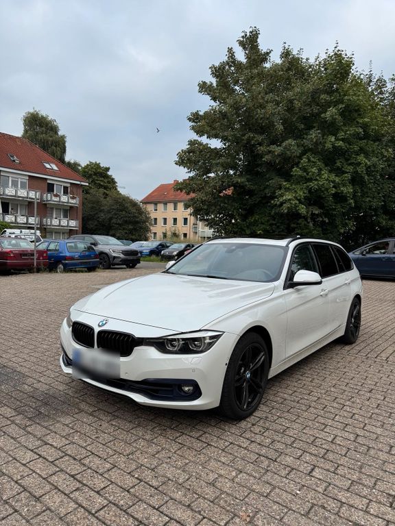Image of BMW 330