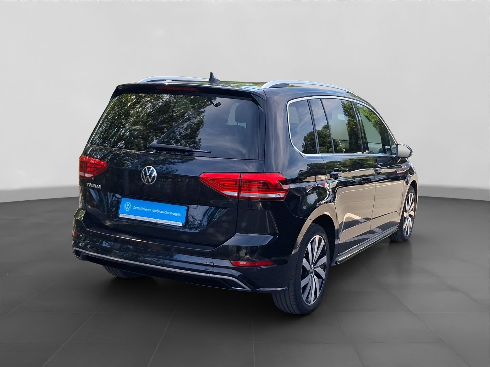 Volkswagen Touran 1.5 TSI R-LINE PDC NAVI STDHZG LM18 foto 3