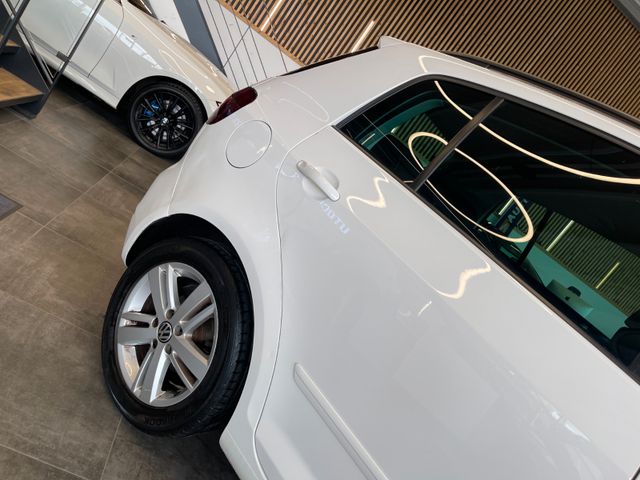 Volkswagen Golf Plus VI Match *TEILLEDER*NAVI*SZHZ*PDC*