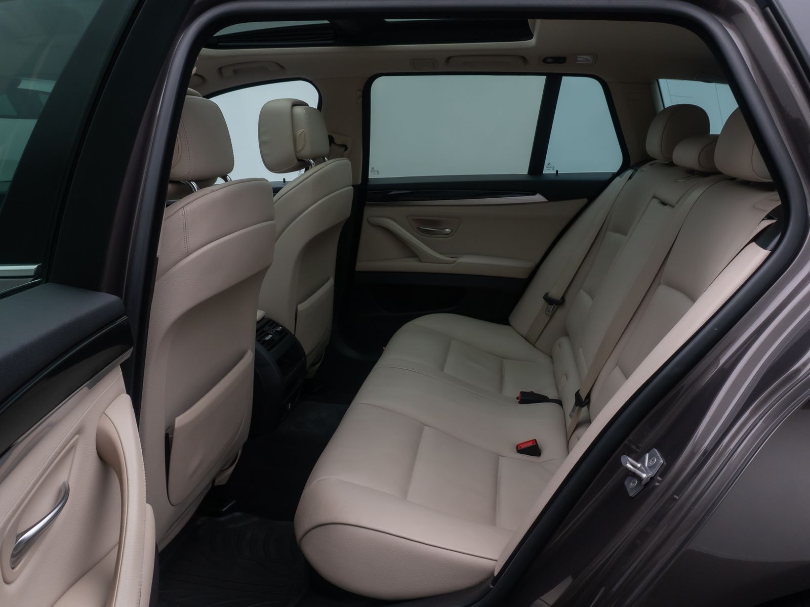 Fahrzeugabbildung BMW 525d Memory Bi-Xenon GeschwindigReg NaviPro HiFi