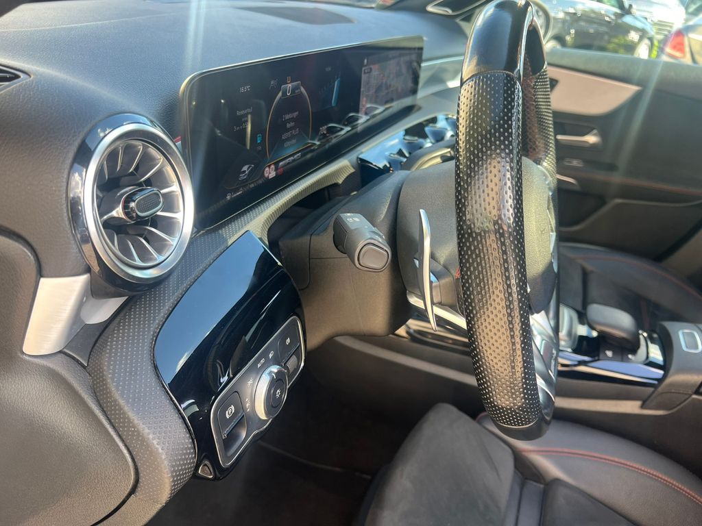 Mercedes-Benz A 35 AMG 4Matic*Panorama*Burmeister*Multibeam*