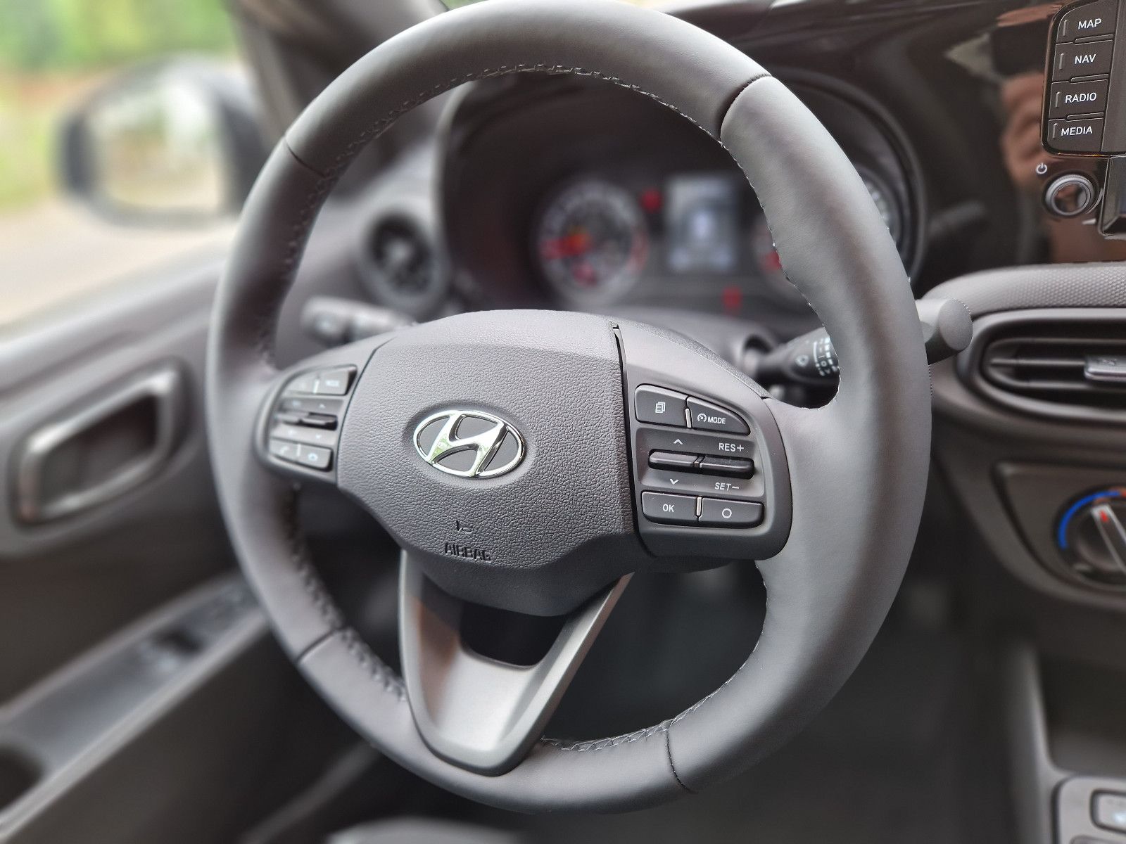 Fahrzeugabbildung Hyundai i10 1.0 MJ23 Connect & Go NAVI KAMERA SHZ