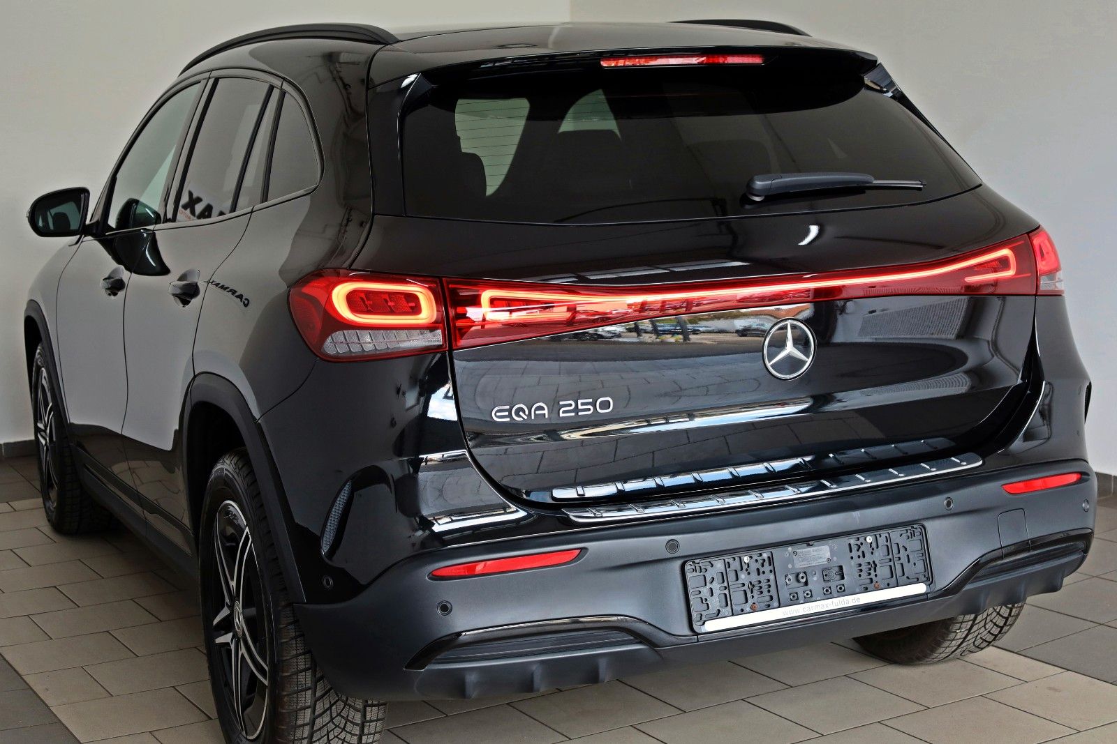 Fahrzeugabbildung Mercedes-Benz EQA 250 AMG-line, T.Leder,Navi,LED,SH,Kamera,DAB
