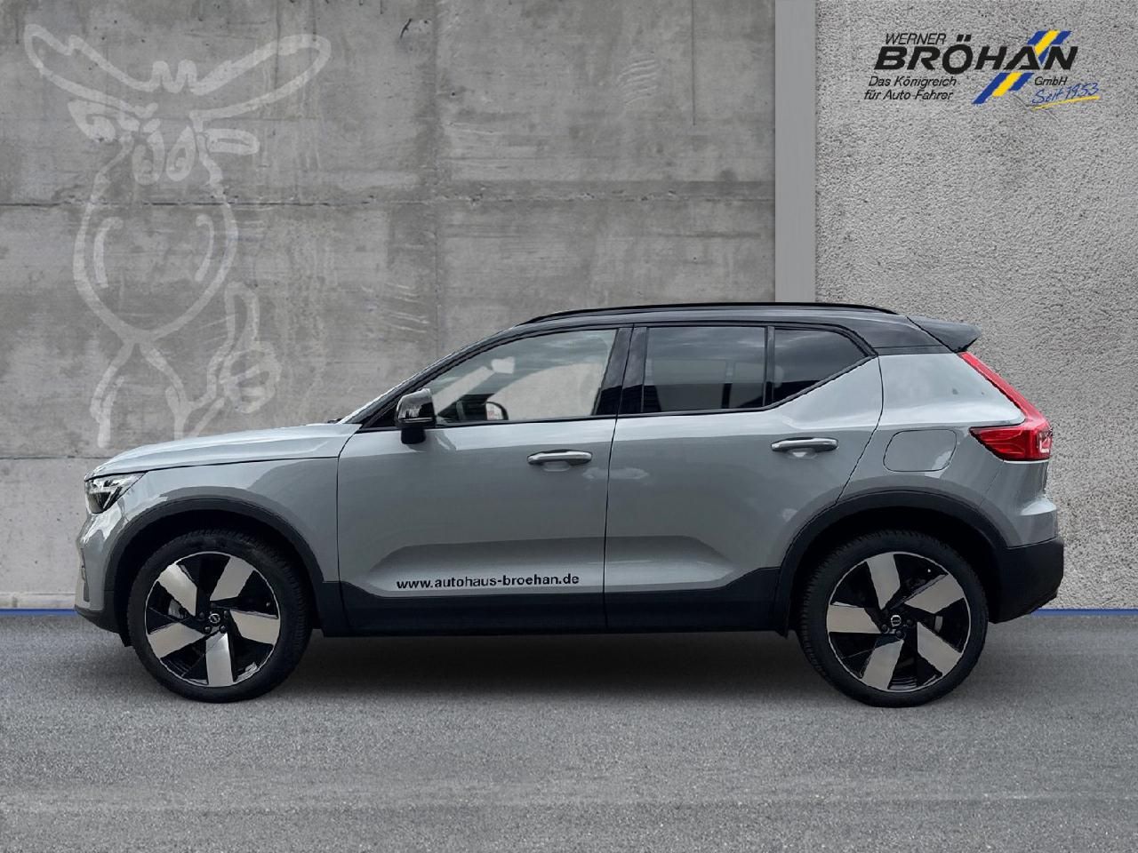 Fahrzeugabbildung Volvo XC40 Recharge Plus Single Motor Extended Range