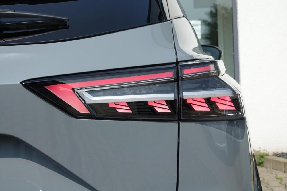 Nissan Qashqai TEKNA+ (plus) ALLRAD BOSE/Panodach/Leder