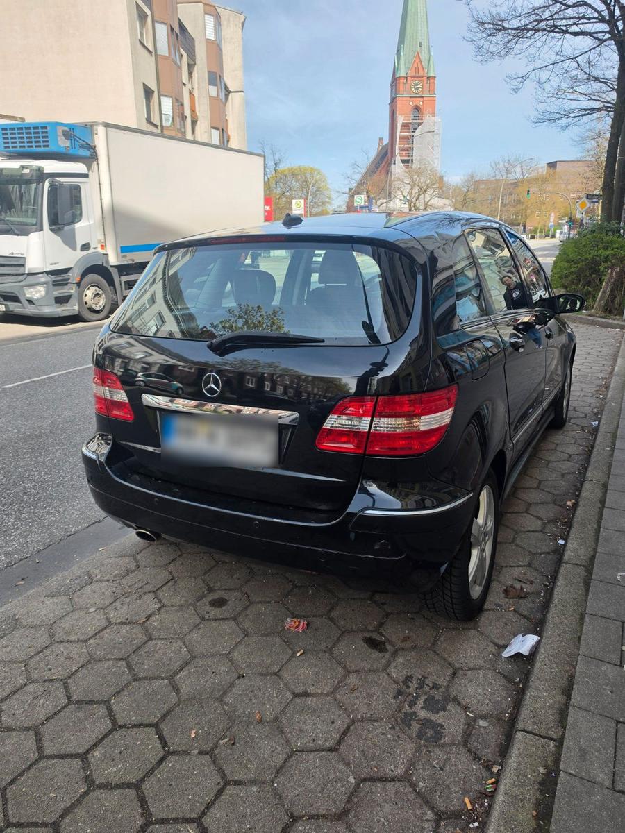 Mercedes-Benz B170 2005 — rear view
