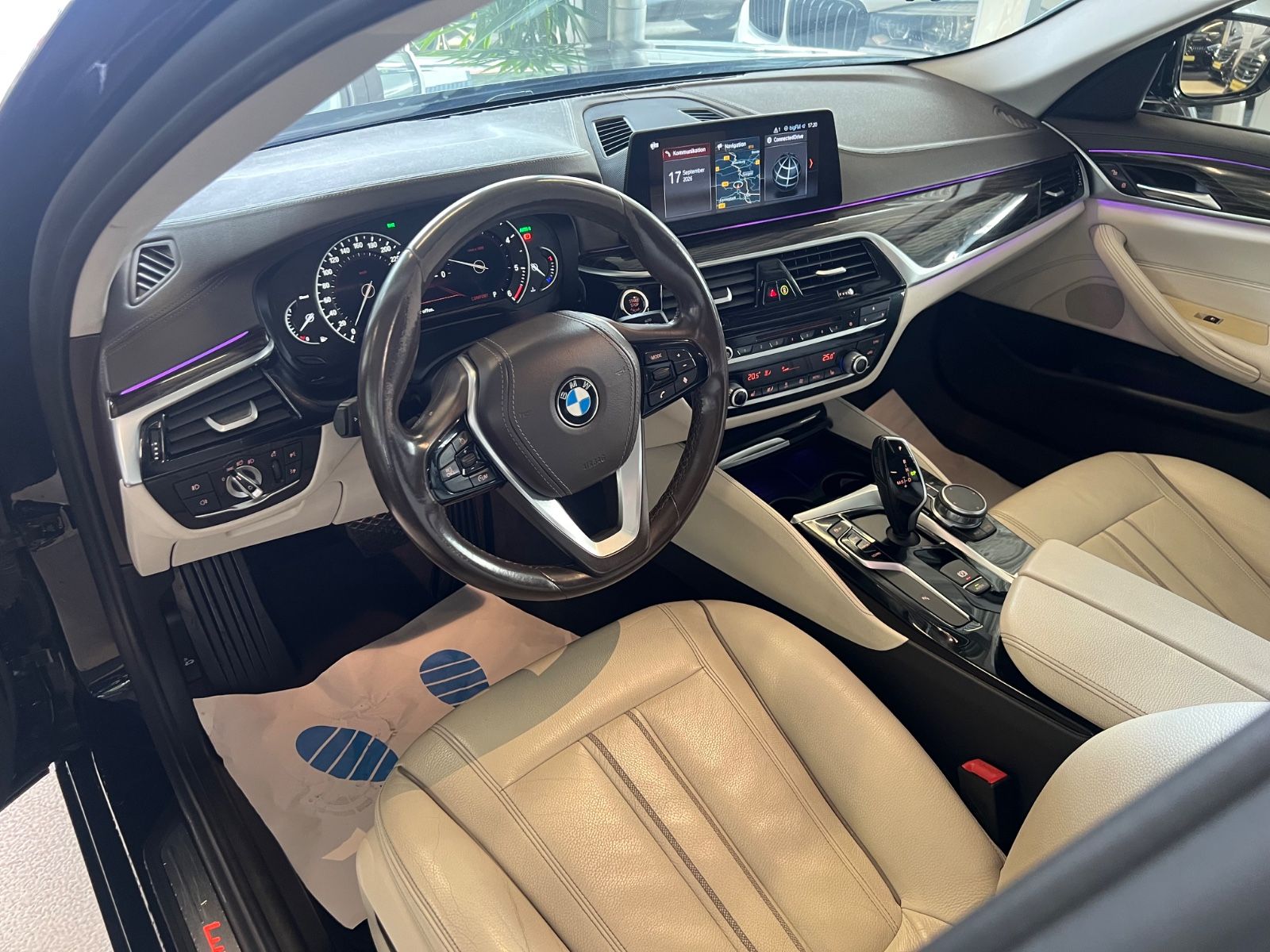 Fahrzeugabbildung BMW 525 d Lim. Luxury Line * SCHIEBEDACH *AMBIENTE*