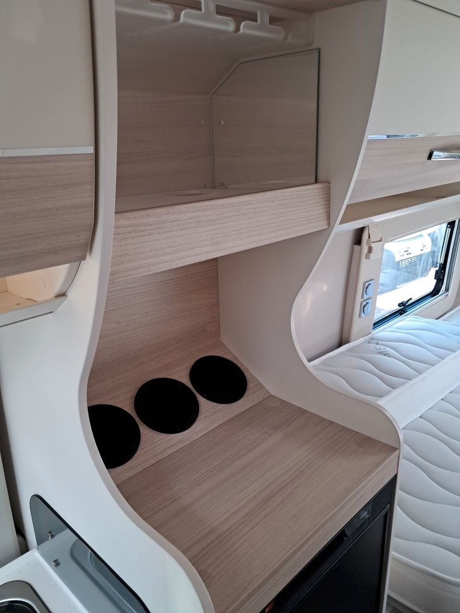 Fahrzeugabbildung Eura Mobil Van V 635 EB Automatik, 180 PS, Fahrassistenz