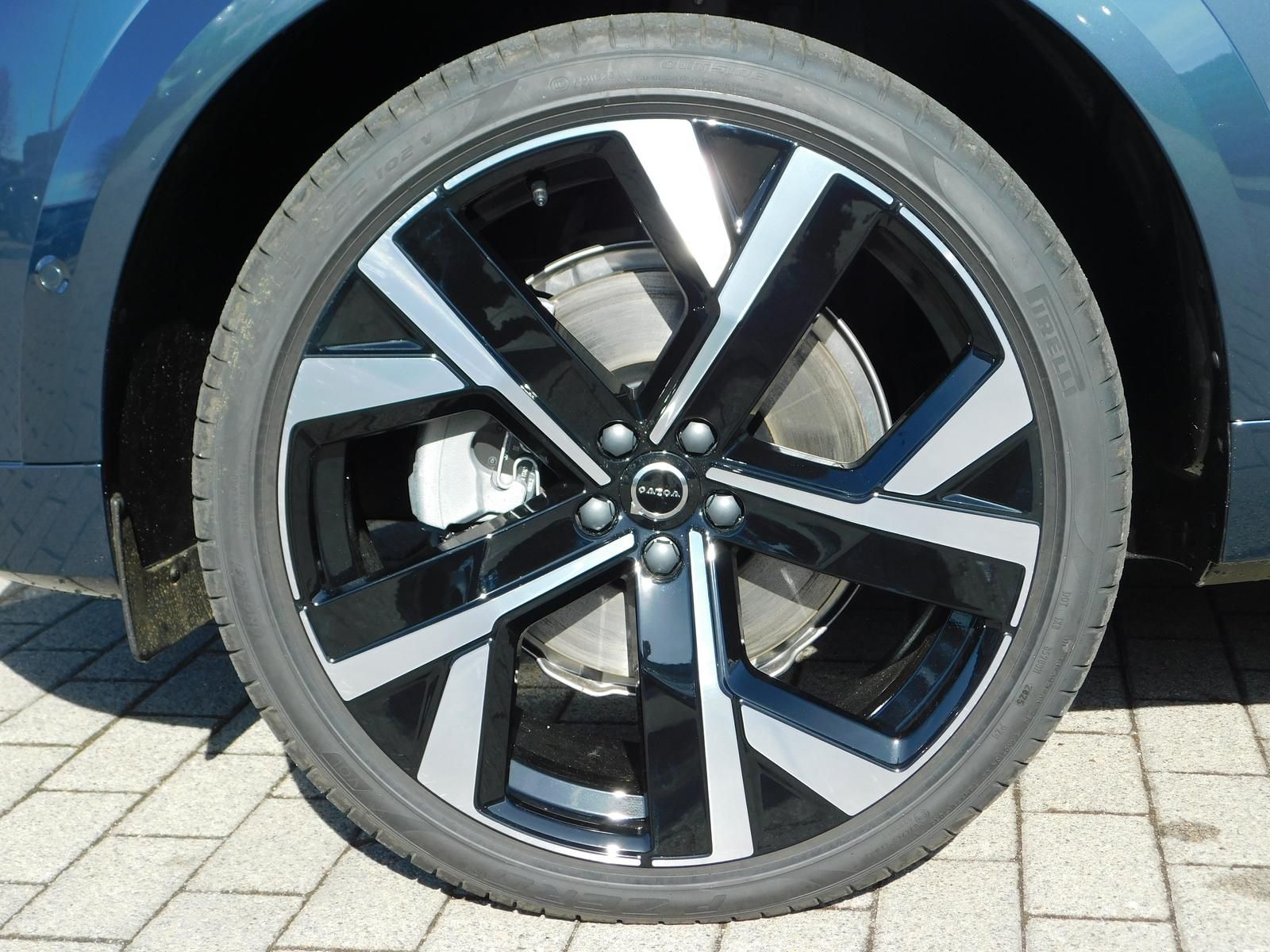 Fahrzeugabbildung Volvo XC60 T8 AWD Plus Black Edition