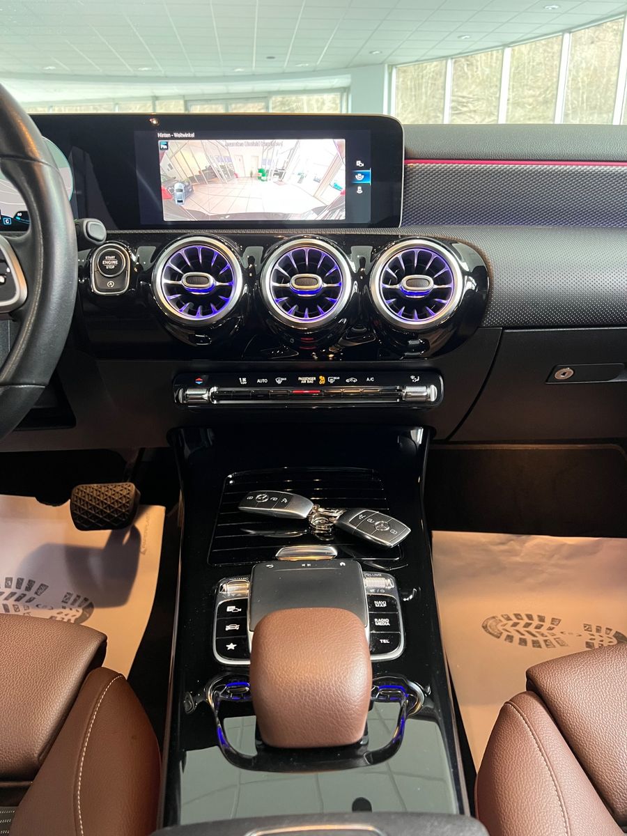 Fahrzeugabbildung Mercedes-Benz A 200 Lim. *AMBIENTE*LEDER-BRAUN* Exclusive *