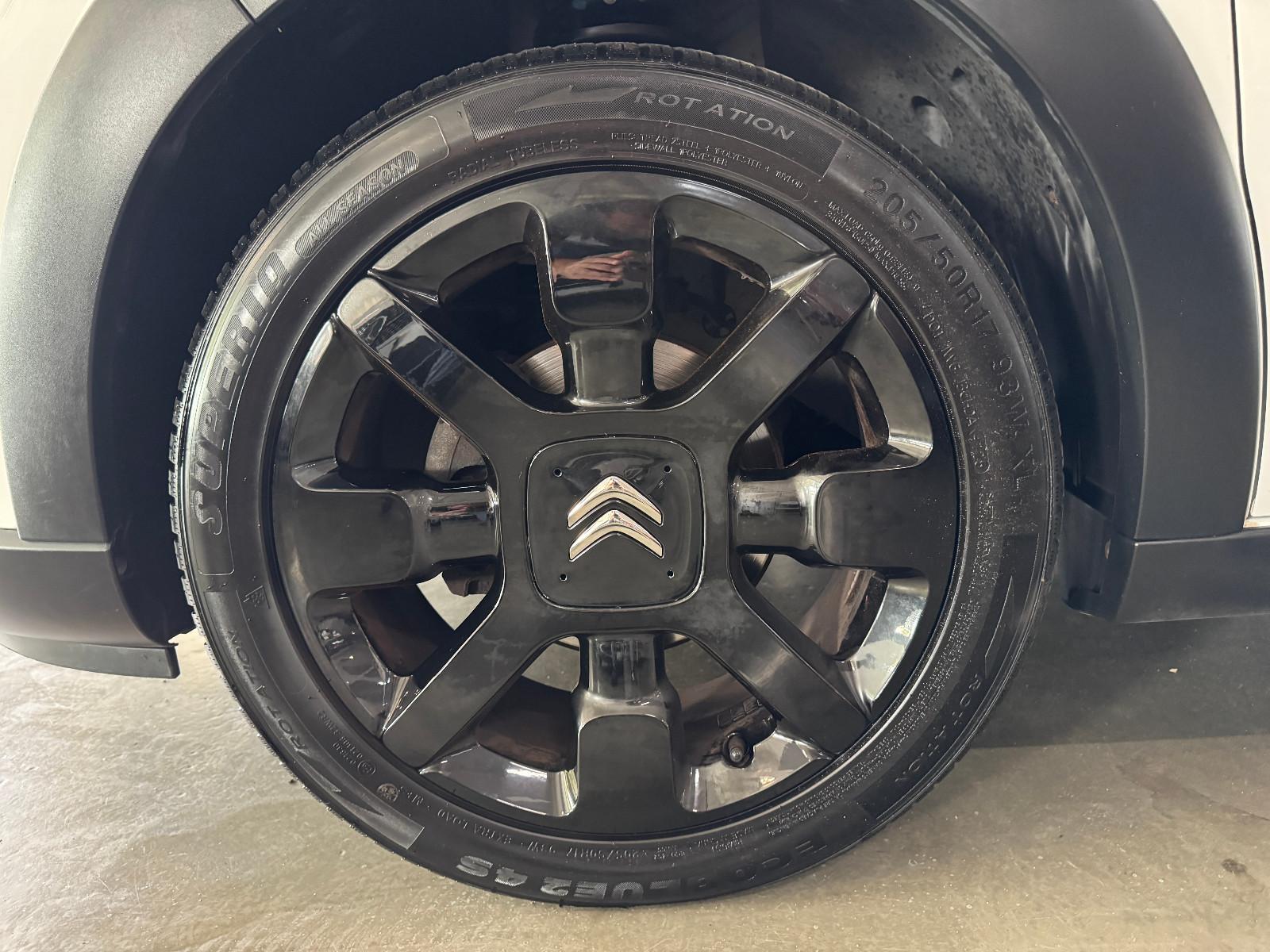 Citroën C3 1.2 FEEL SITZHEIZUNG KLIMA PDC LED 17 ZOLL