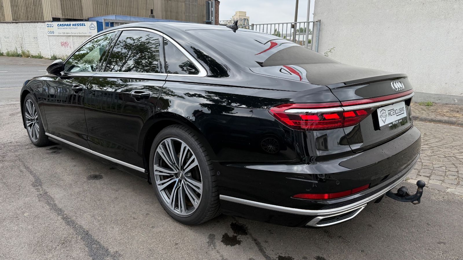 Fahrzeugabbildung Audi A8 50 TDI quattro S-Line