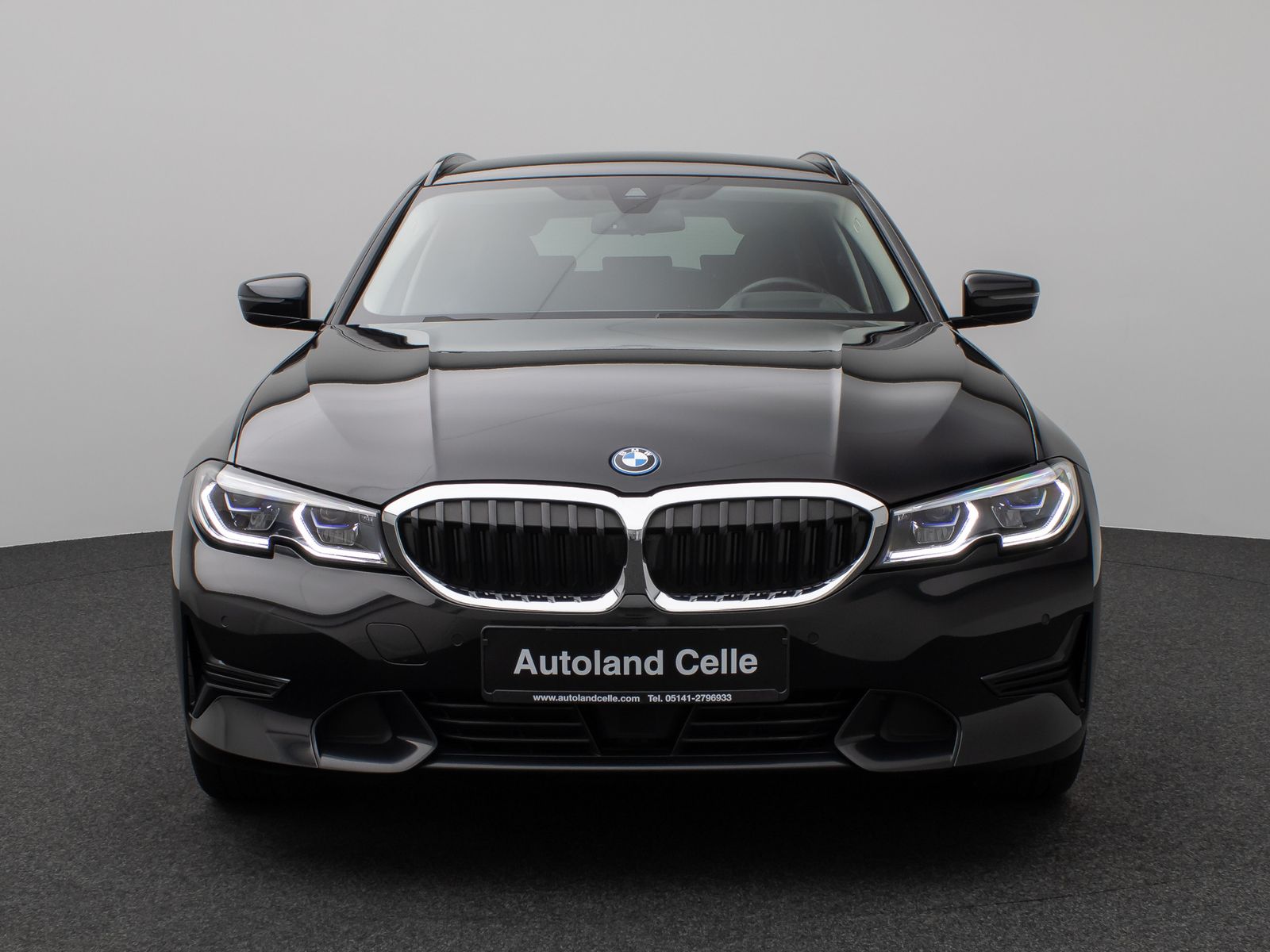 Fahrzeugabbildung BMW 330e xD Sport Line Kamera Laser HUD DAB HiFi AHK
