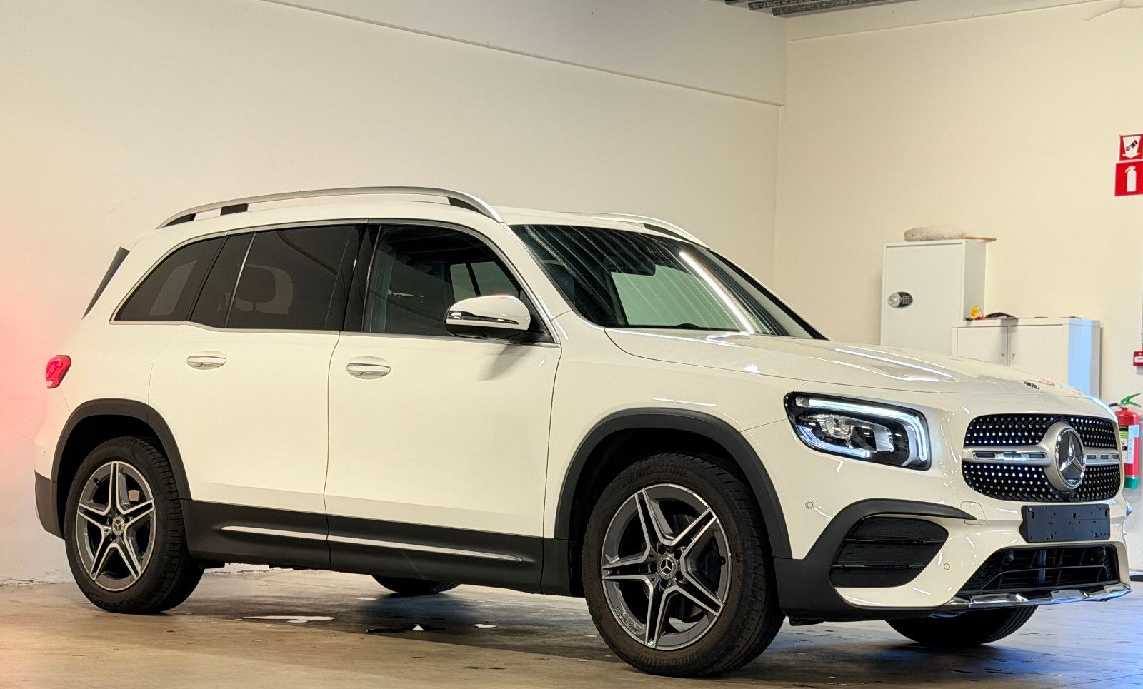 Mercedes-Benz GLB 180 AMG Line imagem 3