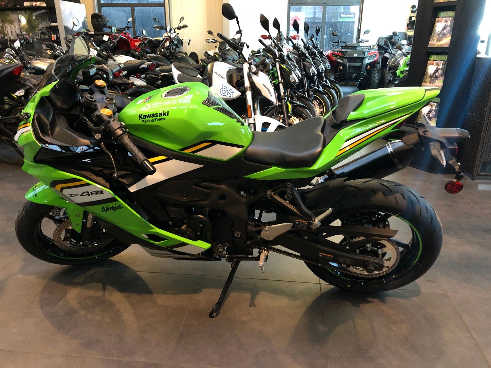 Fahrzeugabbildung Kawasaki Ninja ZX-4RR Performance
