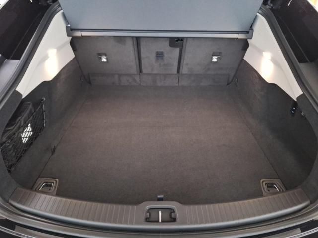 Volvo ES90 Ultra Single Motor Extended Range B&W Pilot