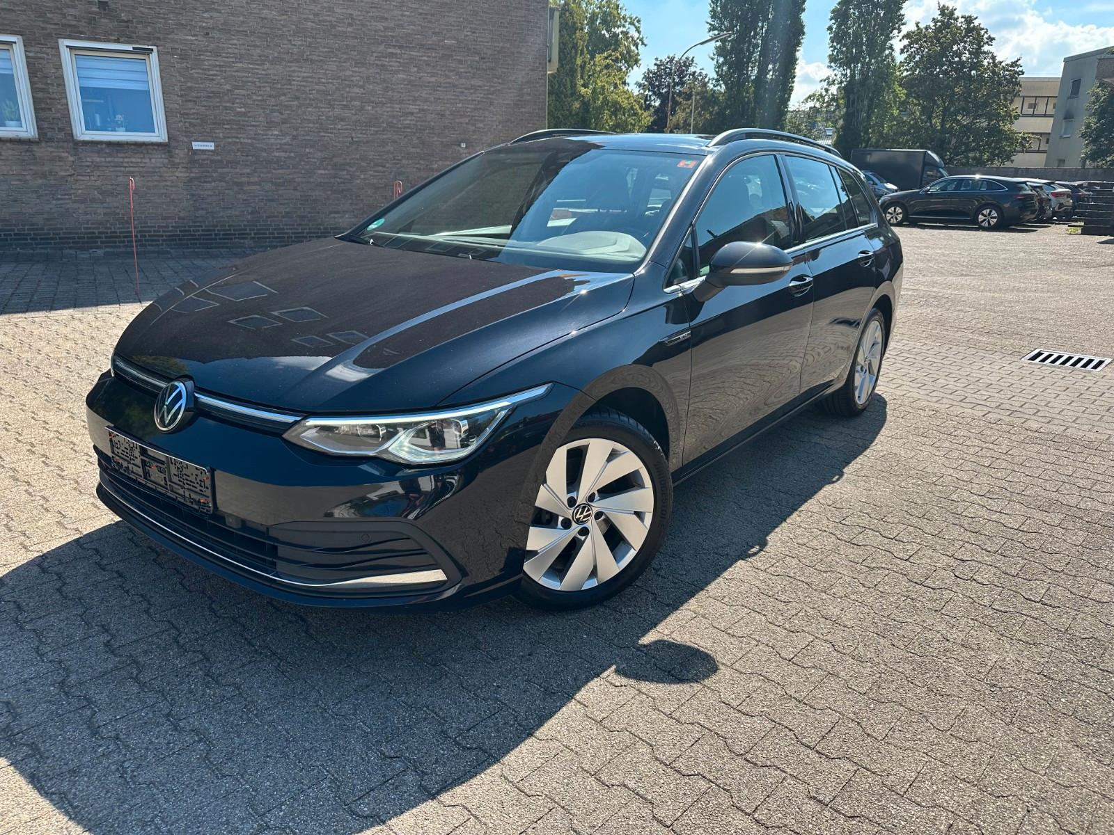 Volkswagen Golf Variant 110kw DSG Style*LED*DIGI*Alcantara*