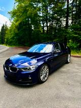 BMW 320d xDrive - Individual Tansanitblau metallic - : Metallic Tansanitblau