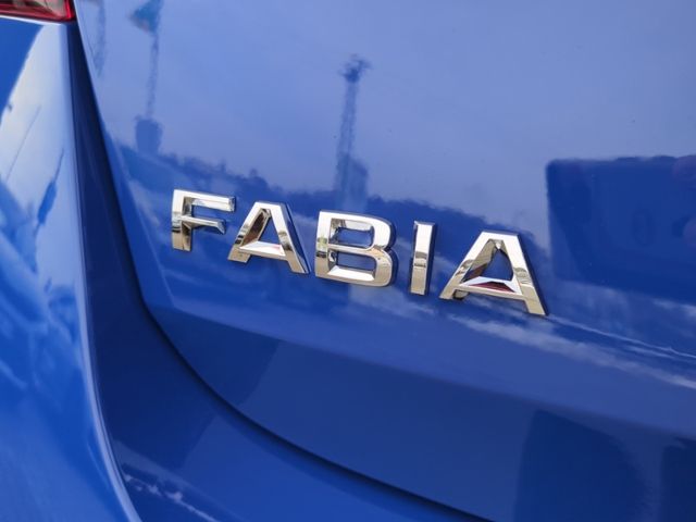 Fahrzeugabbildung SKODA Fabia 1.0 MPI Essence KLIMA SHZ LED