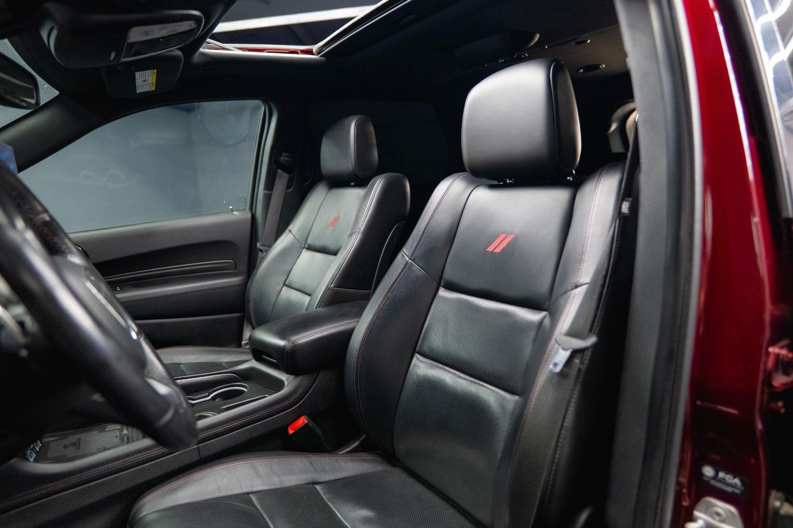 Fahrzeugabbildung Dodge Durango 5.7 V8 SRT 4x4 Night-Paket WIDEBODY 19%