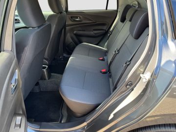 Fotografie 13 des Suzuki Swift 1.2 Dualjet Hybrid 61 kW Comfort+