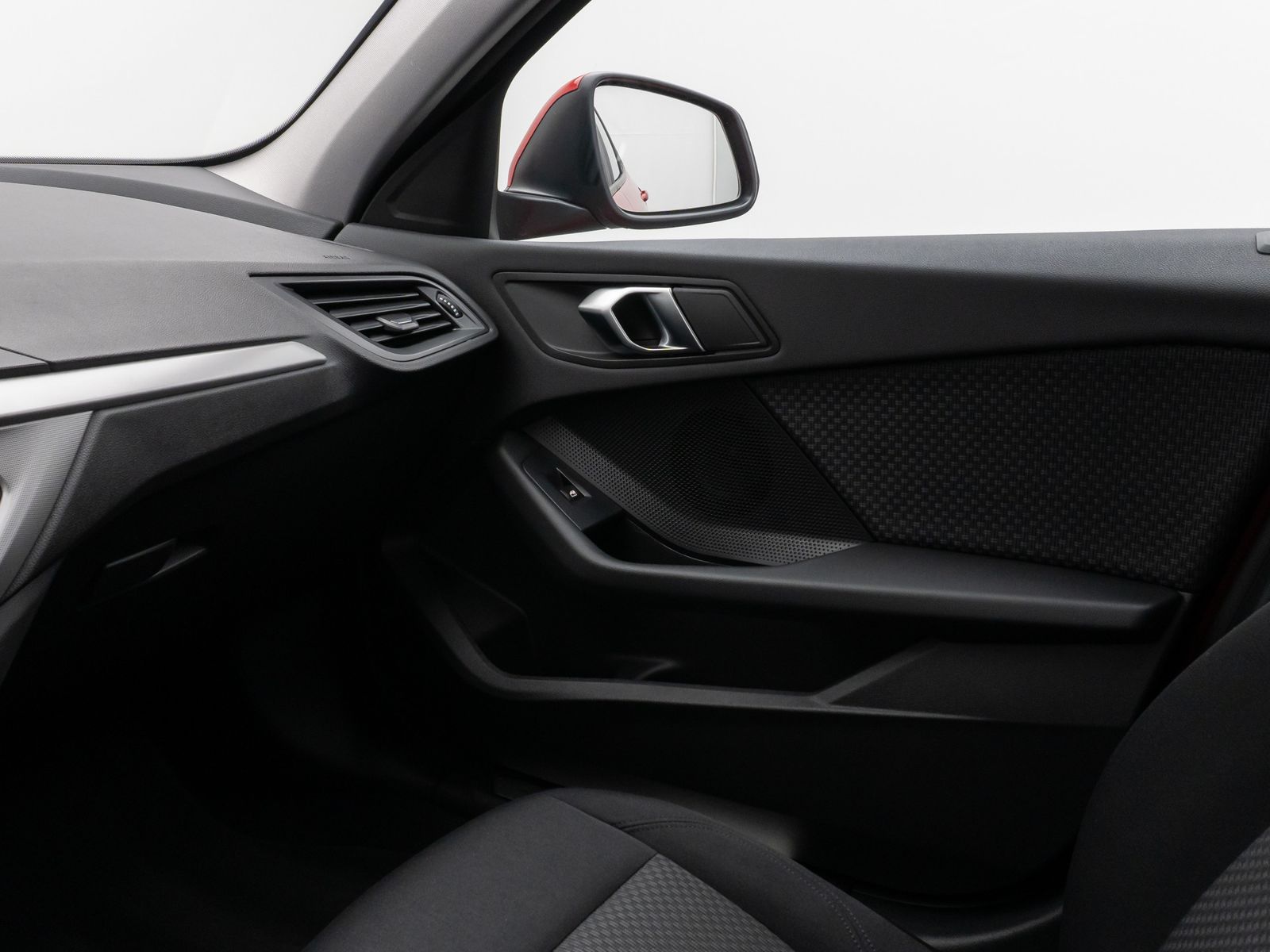 Fahrzeugabbildung BMW 118i GeschwindigReg Kamera DAB FernlichtAss LED