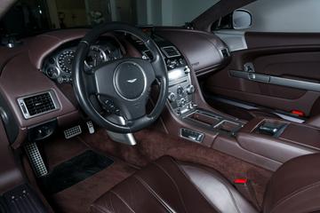 2011 Aston Martin VIRAGE — миниатюра 12
