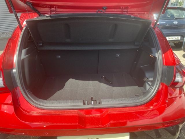 Fahrzeugabbildung Hyundai i20 Blackline Navi Soundsystem Bose LED Apple Ca