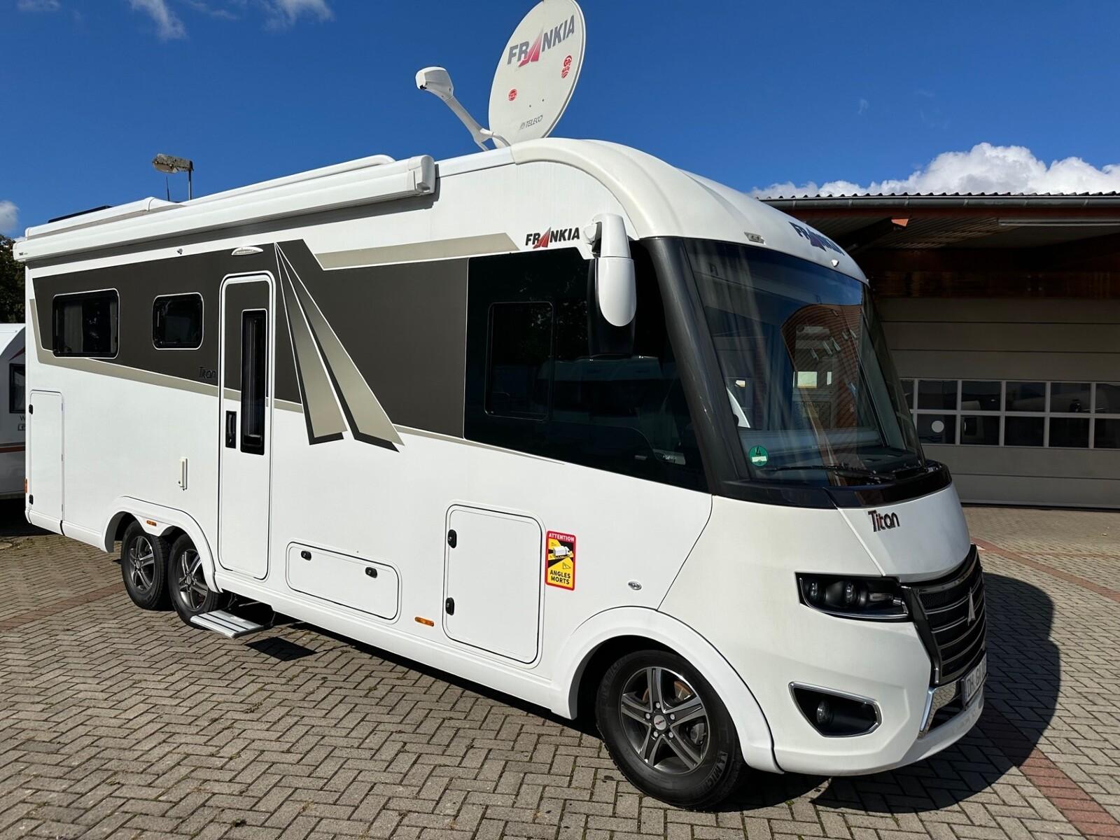 Frankia F-Line I 790 Plus Titan Hubbett vorn & hinten !