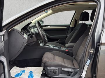 Volkswagen Passat Variant - 9