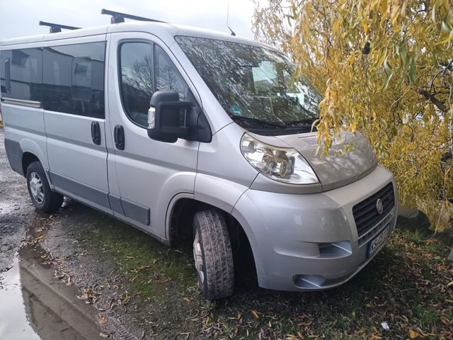 Fiat Ducato 2.3 Diesel 8 Sitze Klima Rückfahrkamra