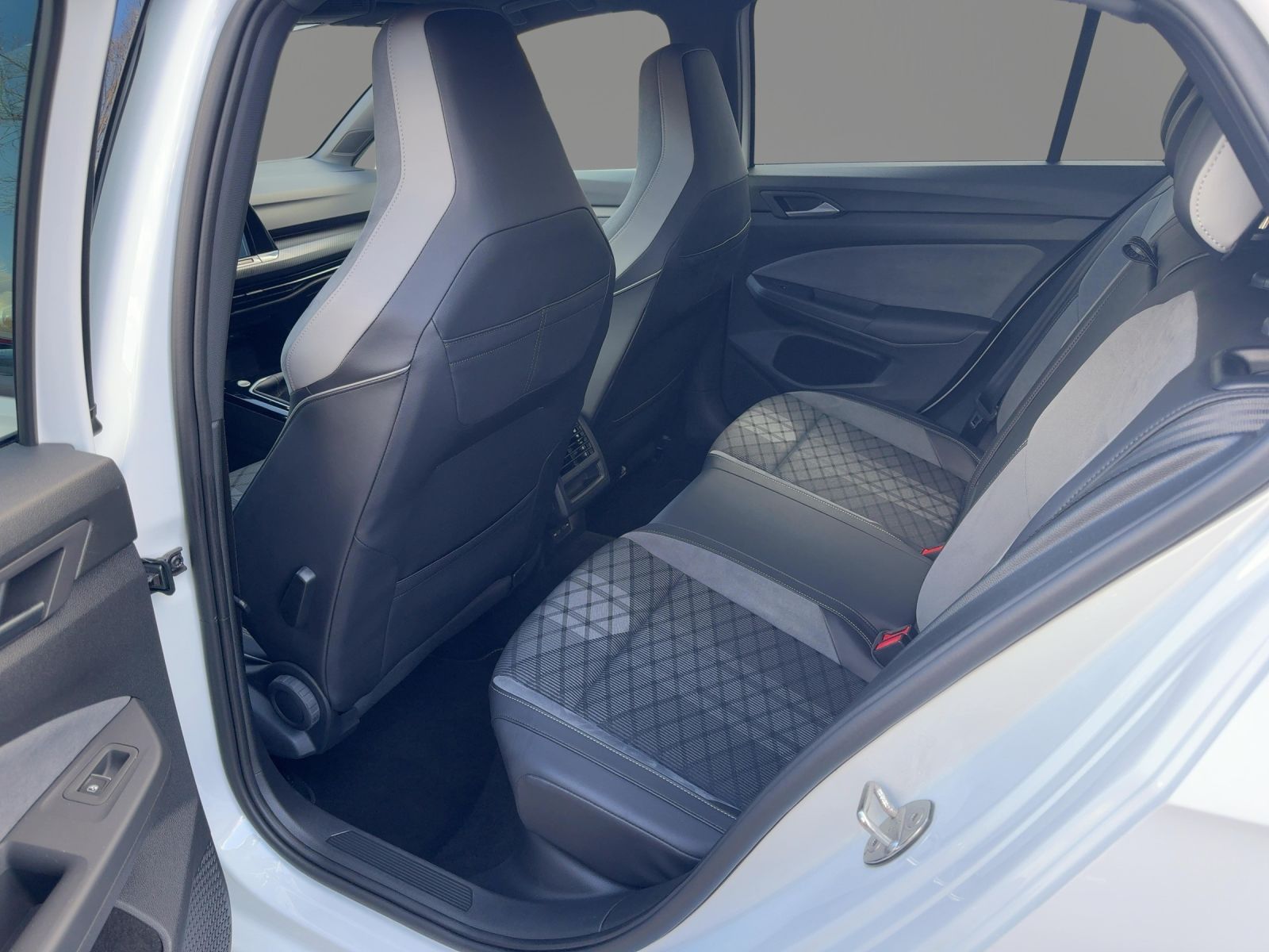 Volkswagen Golf - Bild 8