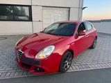 Alfa Romeo Giulietta 1Hand, 170 ps Automatik - Alfa Romeo Giulietta: 170 Ps