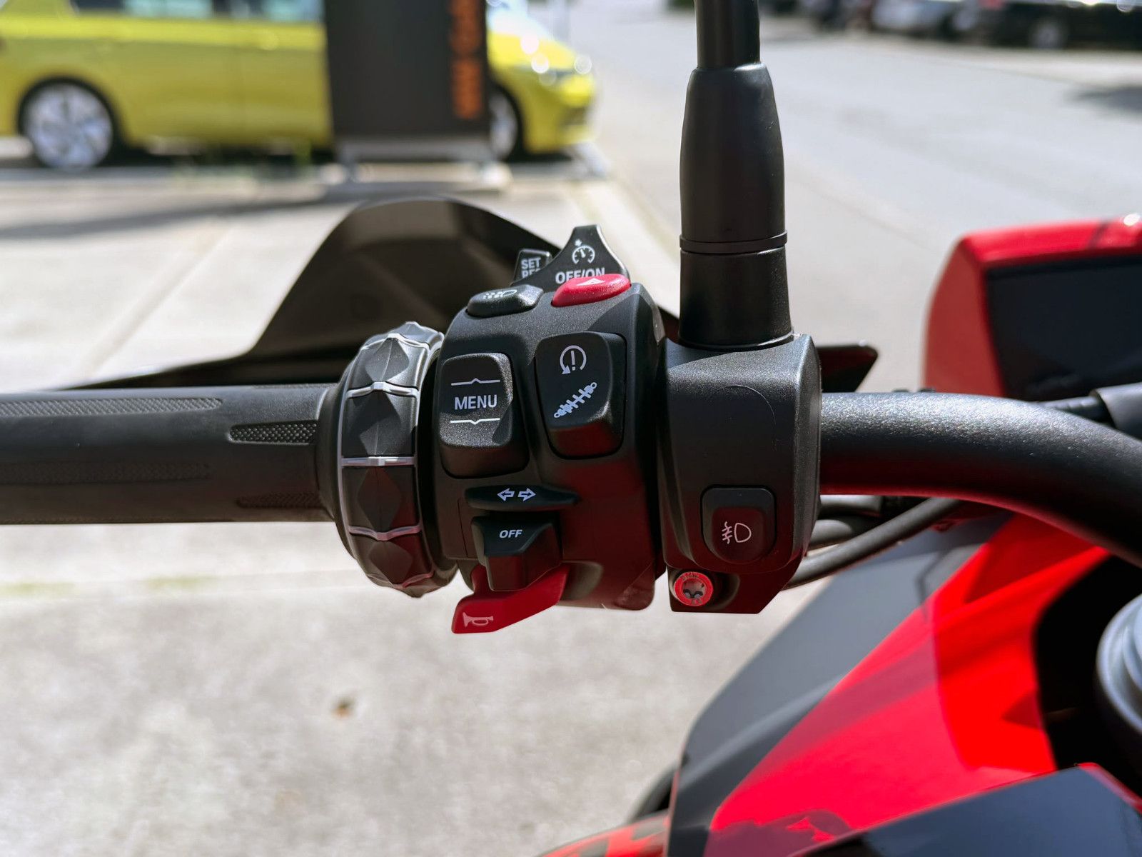 Fahrzeugabbildung BMW S1000 XR