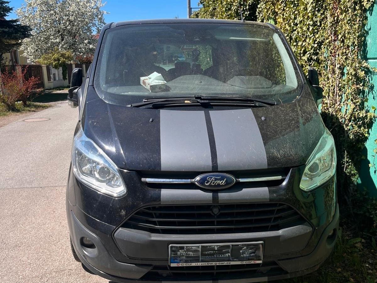 Ford Tourneo Custom Titanium 2.2 TDCi 92kW L1