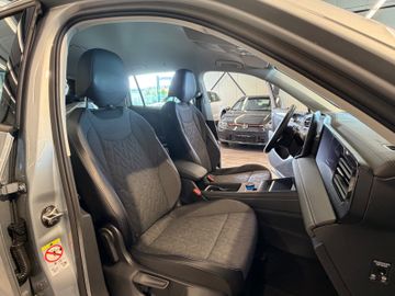 Volkswagen Tiguan - 12