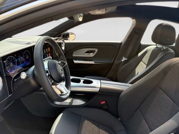 Mercedes CLA 180 - 11