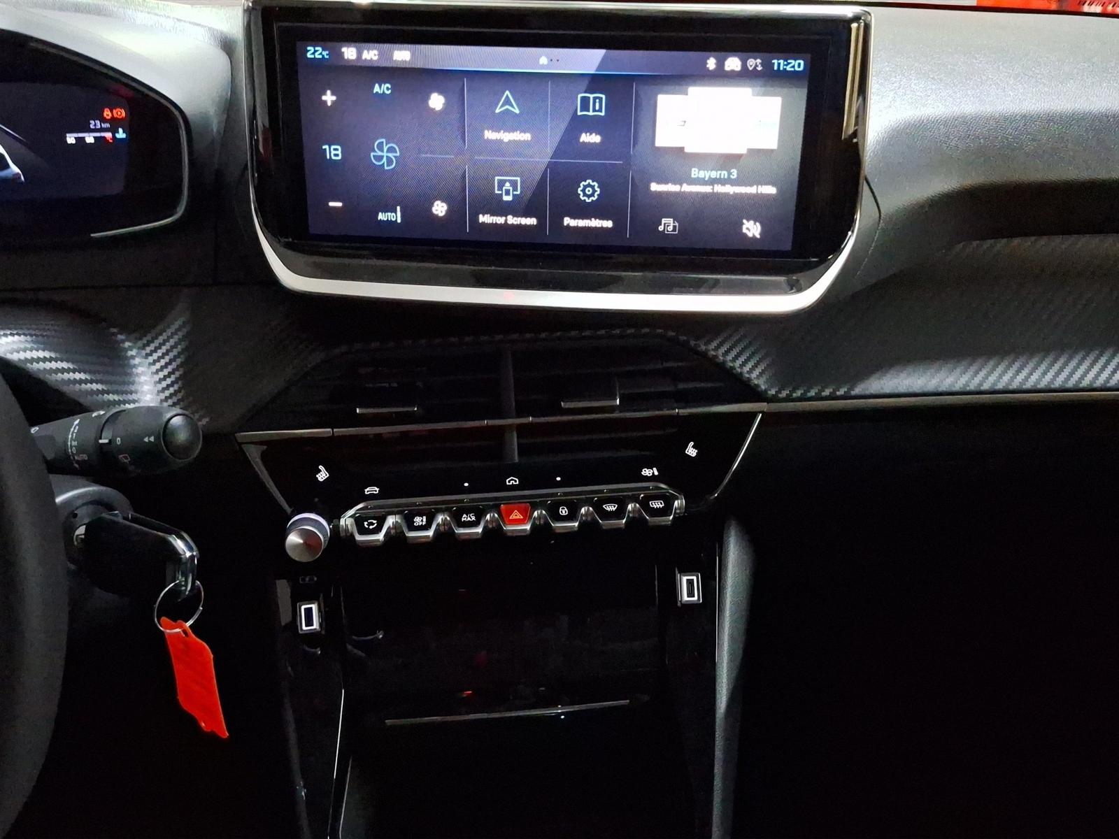 Peugeot 208 1.2 Turbo 100 Allure LED+Navi+SHZ+360+Kam.