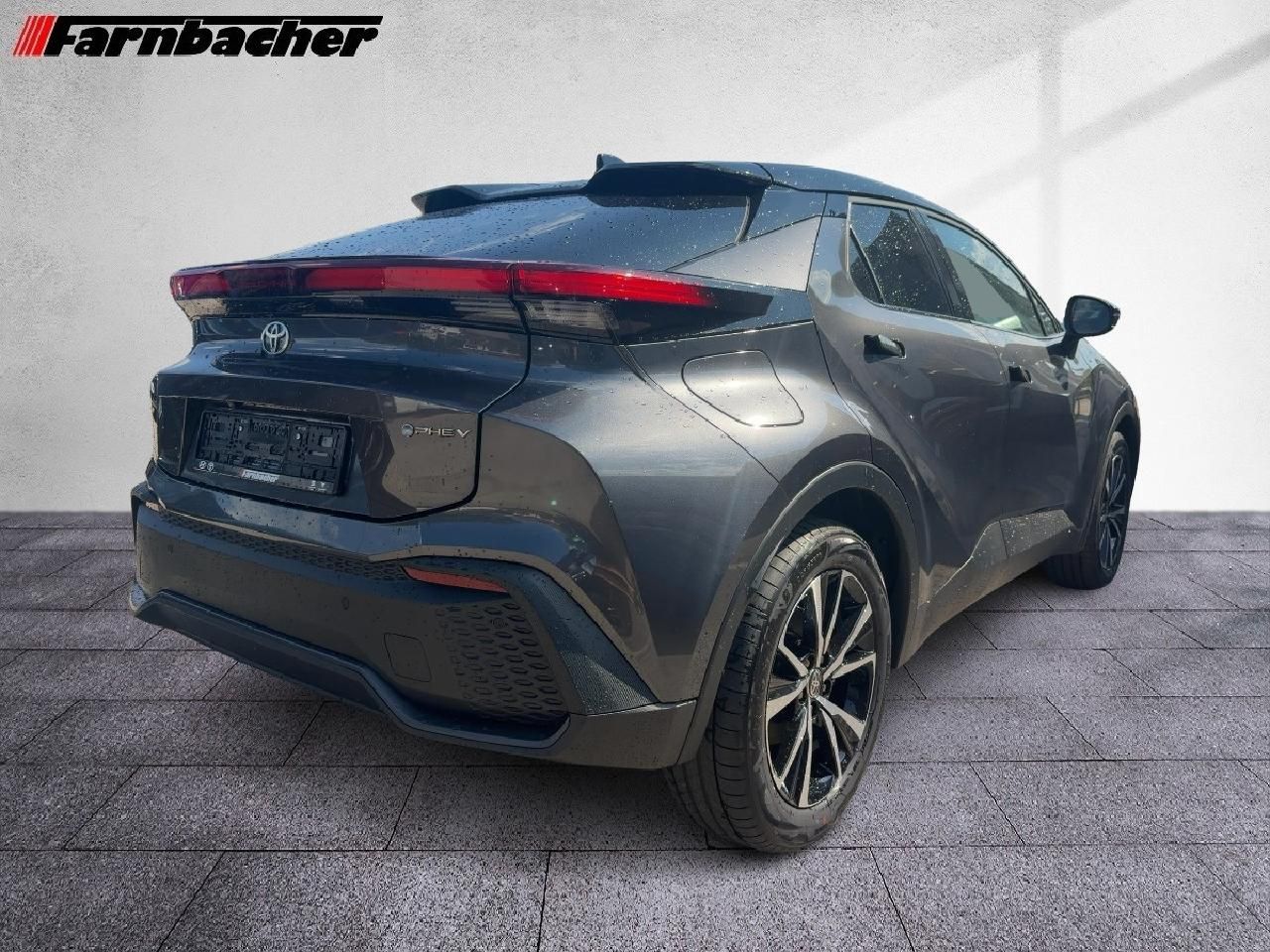Fahrzeugabbildung Toyota C-HR Plug-In Hybrid FWD 2,0 Teamplayer