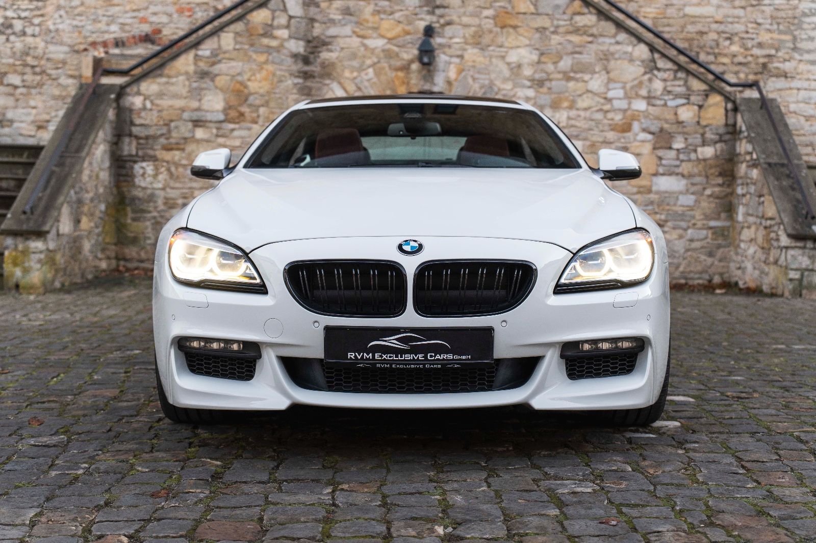 Fahrzeugabbildung BMW 640i GC M-SPORTPAKET HUD H&K LED KAM ALC TOTW