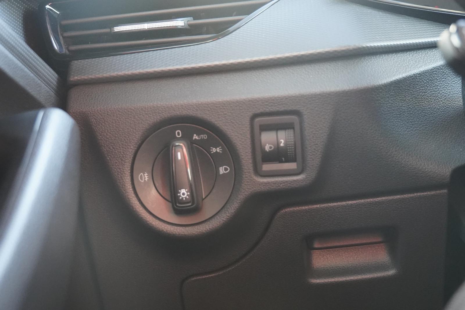 Skoda Kamiq 1.0 TSI DSG LED Sitzheizung Tempomat
