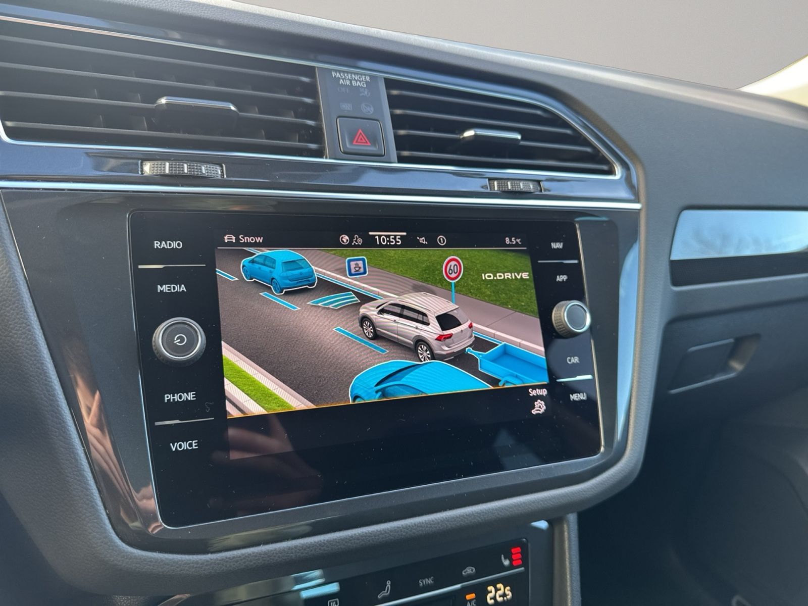 Tiguan 2.0 TDI Elegance 4Motion, AHK, Navi Disco