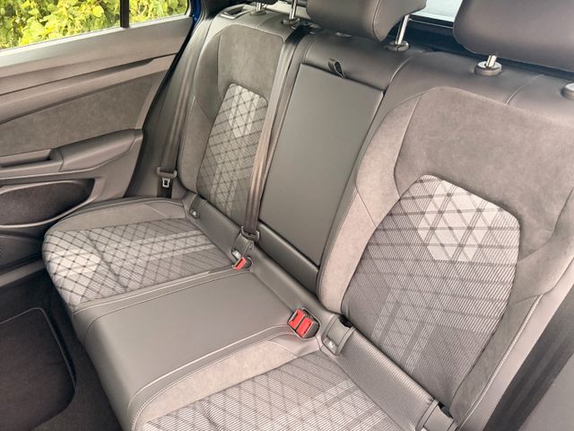 Volkswagen Golf Variant 1.5 eTSI 150PS R-Line, MATRIX, AHK
